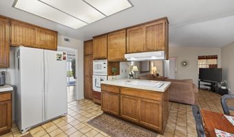 1562 Avenida Del Manzano, Camarillo, CA 93010