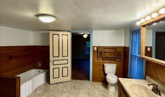 115 S CREEK Rd, Allenwood, PA 17810