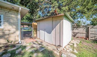 111 Moyne Dr, Abilene, KS 67410