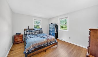 27 High St, Bellingham, MA 02019