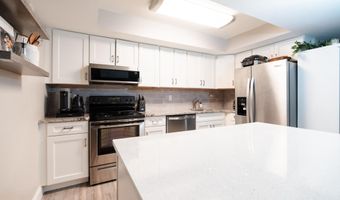 42 CAVENDISH Dr 42, Ambler, PA 19002