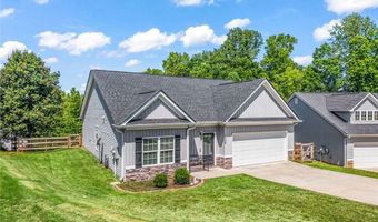 372 Highland Pointe Dr, Alto, GA 30510