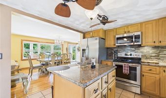 163 Winterberry Rd, Narragansett, RI 02874