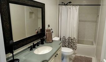 40431 N Fairview St, Antioch, IL 60002
