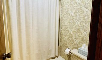407 NE 17th Ave, Aberdeen, SD 57401