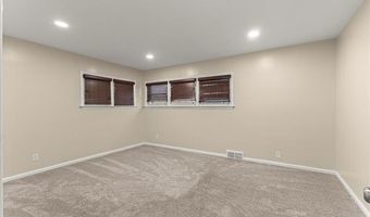 17271 Hamilton Ave, Allen Park, MI 48101