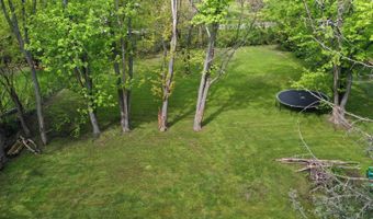 3336 N Betty Dr, Arlington Heights, IL 60004