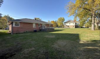 1222 E Kensington Rd, Arlington Heights, IL 60004