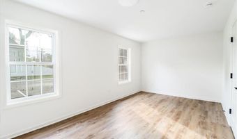 80 South St 105, Bethel, CT 06801