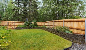 4690 Southpark Bluff Dr, Anchorage, AK 99516