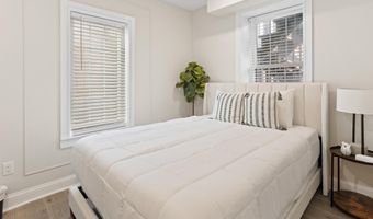 102 S Ocean Ave, Atlantic City, NJ 08401