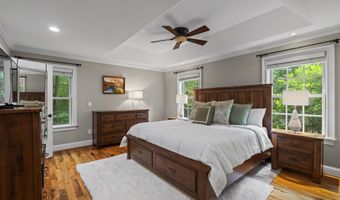 28 Hoop Pole Hill Rd, Chester, CT 06412