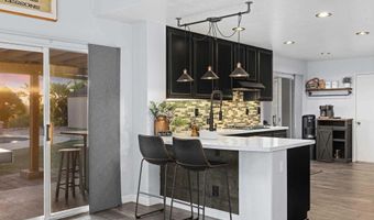 1945 Boulders Ln, Alpine, CA 91901