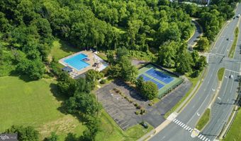 5603 INDEPENDENCE Cir, Alexandria, VA 22312