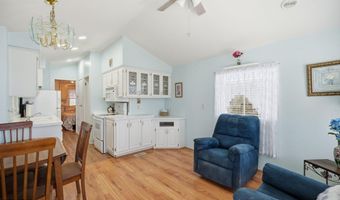 1703 N THORNTON Rd 214, Casa Grande, AZ 85122