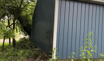 102 Allett St, Allegan, MI 49010