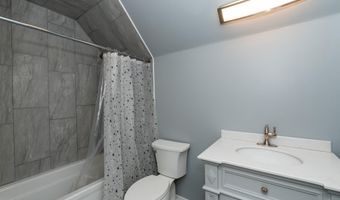 73 Carlyle Dr, Bayville, NJ 08721
