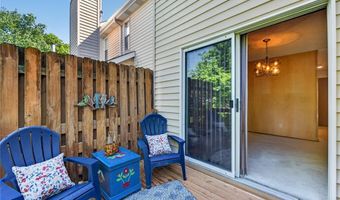 1003 Pocono Trl, Ballwin, MO 63021