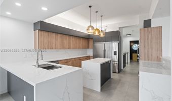 3801 NE 207th St TH6, Aventura, FL 33180