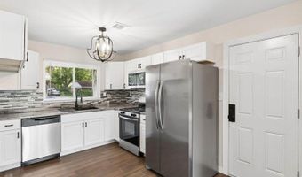 3805 Gilroy Rd, Columbus, OH 43227