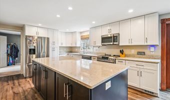 877 DORIS Dr, Arnold, MD 21012