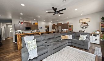 3606 NE Cottonwood Ln, Ankeny, IA 50021