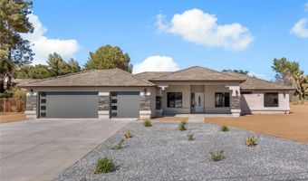 15155 Pocahantas St, Apple Valley, CA 92307