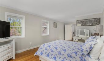 213 Corey Ln 213, Middletown, RI 02842