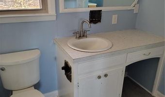 110 Walden Ln, Ararat, NC 27007