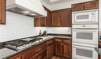 34107 Lake Breeze Dr, Yucaipa, CA 92399
