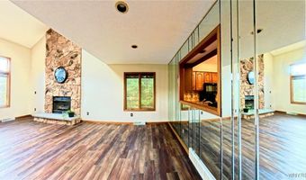 360 Muegel Rd, Amherst, NY 14051