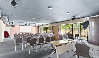 135 E Live Oak Ave, Arcadia, CA 91006