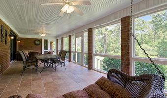 584 Southgate Dr, Camden, SC 29020