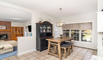 20 Yeger Dr, Allentown, NJ 08501