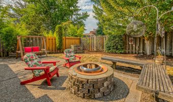 11175 SW FAIRFIELD St, Beaverton, OR 97005