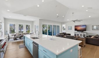 50 N SHORE Dr, Anna Maria, FL 34216