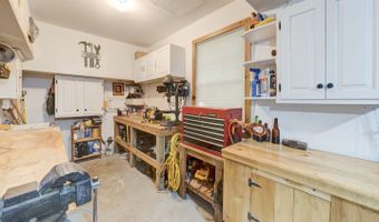 35 Woodsedge Ct, Berlin, CT 06037
