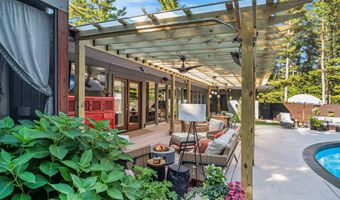 60 Alta Dl NE, Ada, MI 49301