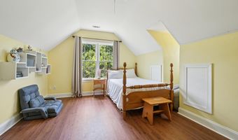 1818 Misty Hollow Ln, Apex, NC 27502