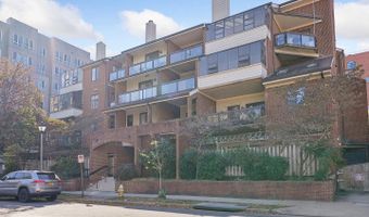 1020 N STAFFORD St 311, Arlington, VA 22201