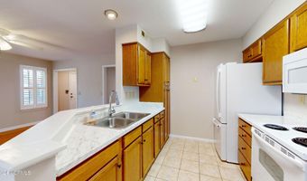 727 Chancery Ln, Aberdeen, NC 28315