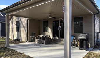 9309 Oakdale St, Algonac, MI 48001