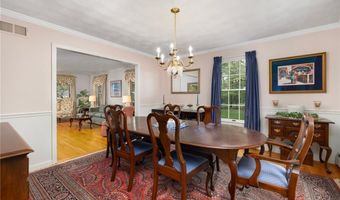 34 Finch Ln, North Kingstown, RI 02874