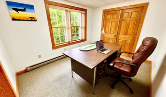 1045 Broadway, Bangor, ME 04401