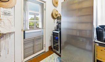 128 4th St, Apalachicola, FL 32320