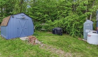 53 Park Ln, Coventry, RI 02816