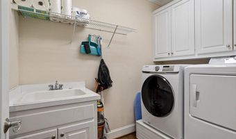 330 Chanticlair Dr, Apex, NC 27502
