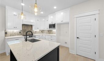 30 Benwick Ln, Bella Vista, AR 72714