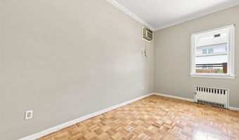 129 W 28TH St 1, Bayonne, NJ 07002