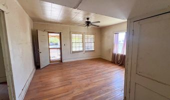 605 N 3rd St, Alpine, TX 79830